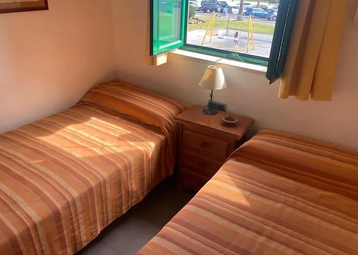 Primera Linea De Mar En Conil بيت للعطل